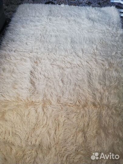 Ковер (2.36 *1.67 м)