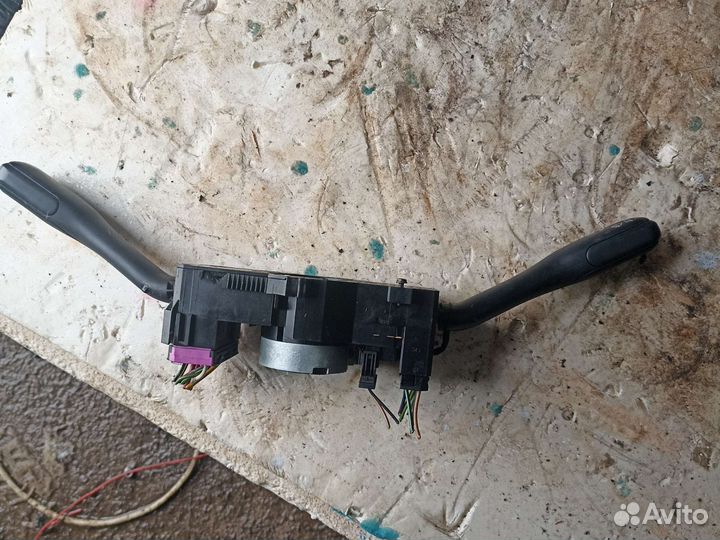 Фольцваген 8L0953513G подрулевой переключатель