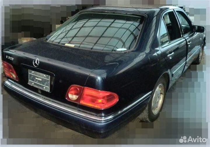 Подушка безопасности в руль Mercedes-Benz E240