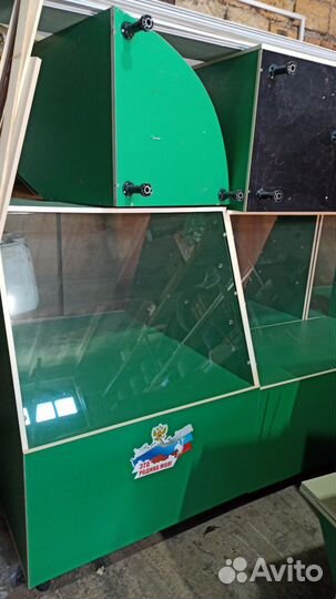 Торговые витрины и прилавки для магазина