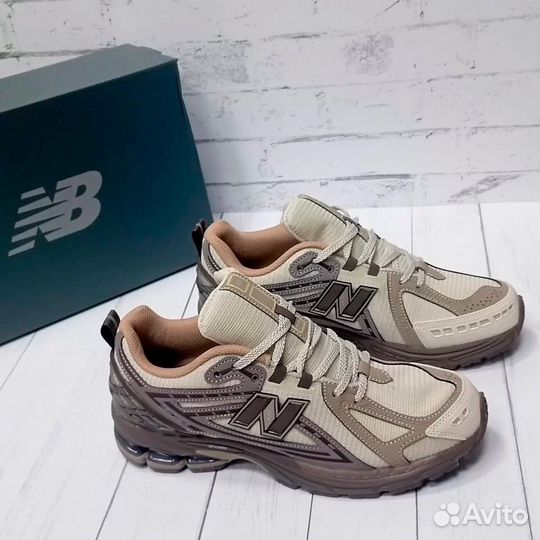 New Balance 1906r