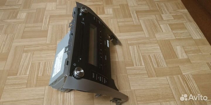 Оригинальная магнитола от Тойета Camry