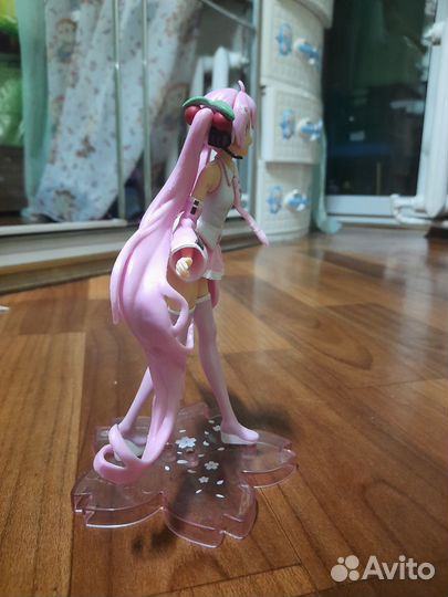 Фигурка Сакура Мику