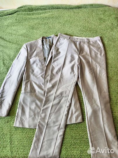 Костюм брючный
