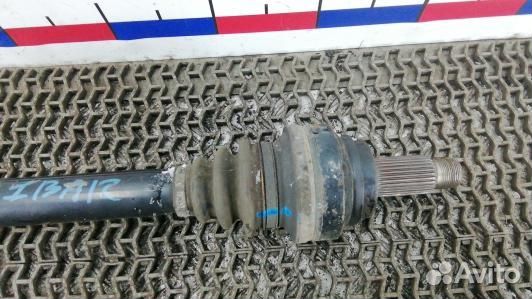 Привод задний правый BMW 7 F01 (1BA12NZ01)