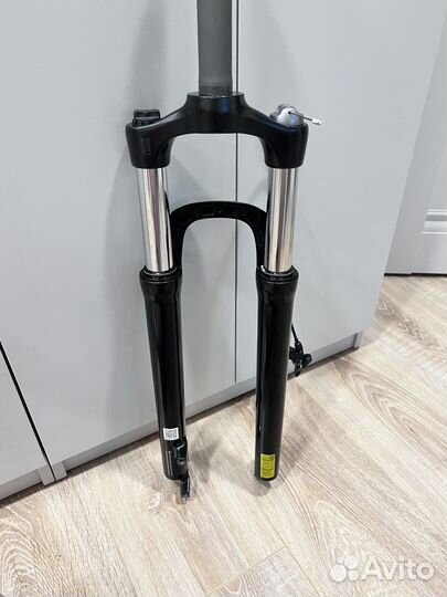 Амортизационная вилка SR Santour XCM 30