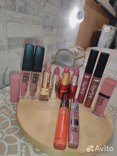 Блески помады для губ L'oreal, Maybelline, rimmel