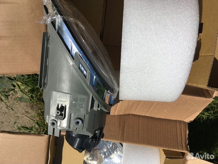 Фара правая VW New Beetle depo 441-1190R-LD-EM