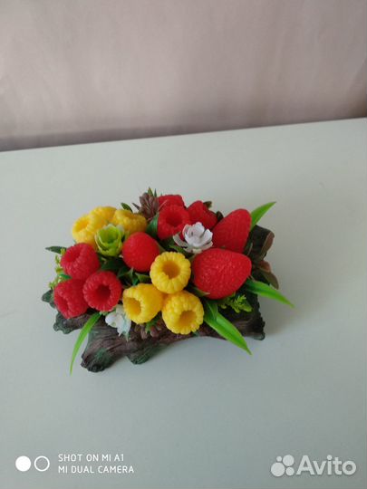 Ягодный букет из мыла