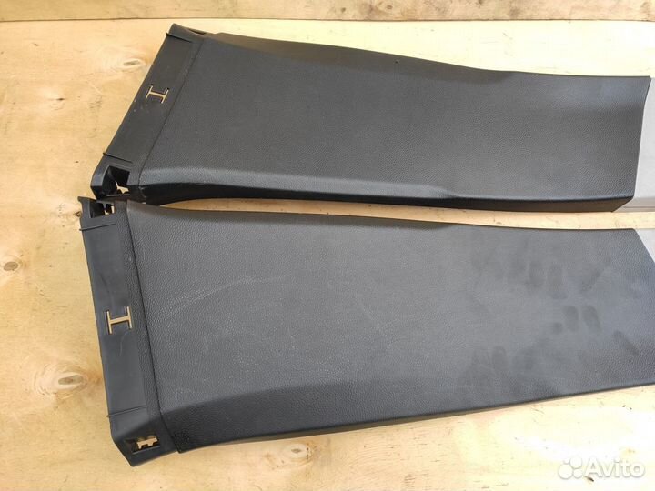 Обшивки центральных стоек на Opel Astra J