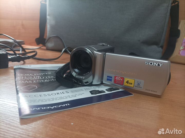 Видеокамера sony