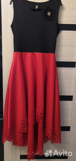 Платье женское