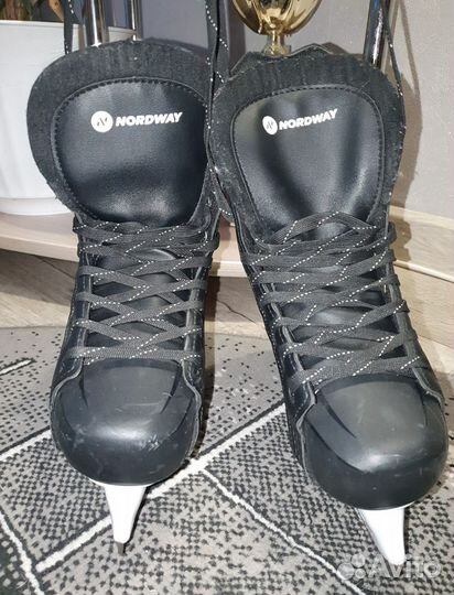 Коньки хоккейные детские