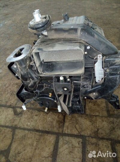 Корпус печки отопителя Nissan teana J31
