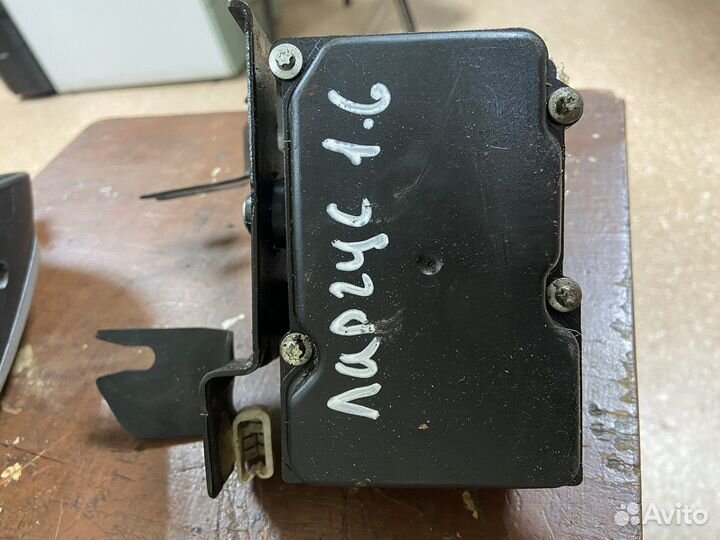 Блок (насос) ABS LADA Largus