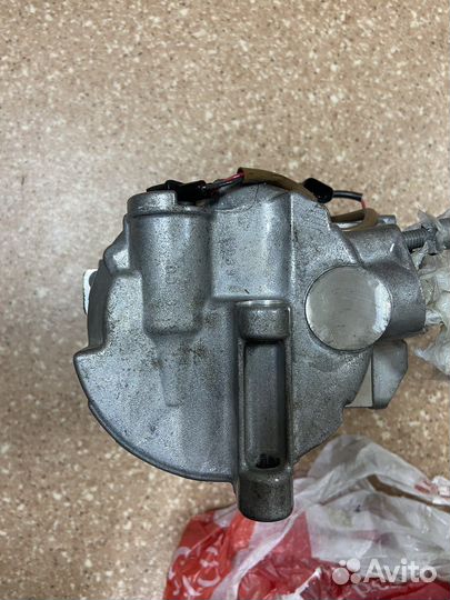 Компрессор кондиционера OM651 Mercedes ML W166