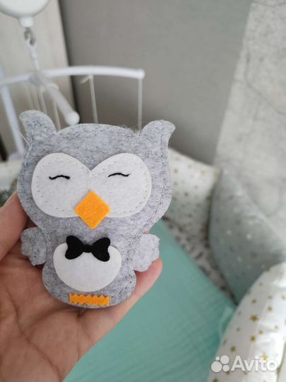 Мобиль на кроватку из фетра