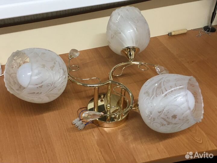 Люстра на 3 плафона