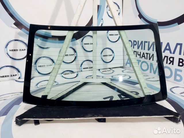 Стекло заднее Peugeot 301