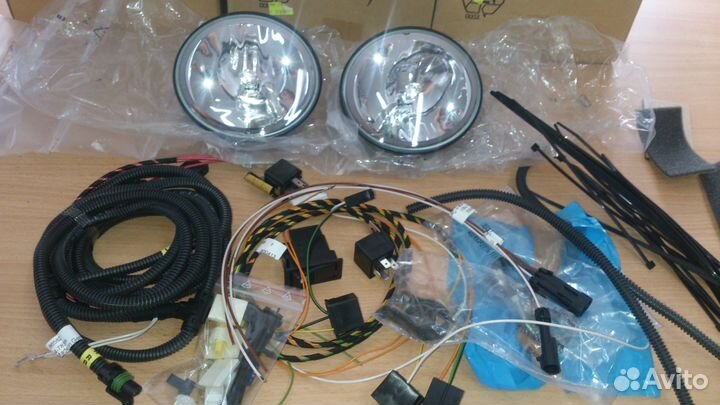 Фары противотуманные Toyota RAV4 06- pz457x0510za