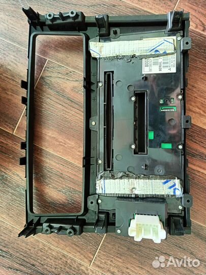 Продам магнитолу Rockford