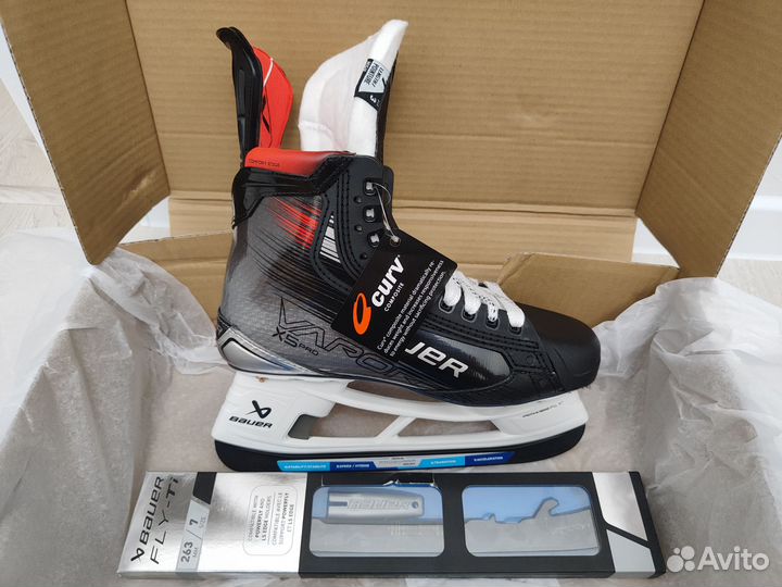 Хоккейные коньки bauer vapor X5Pro с лезвиями