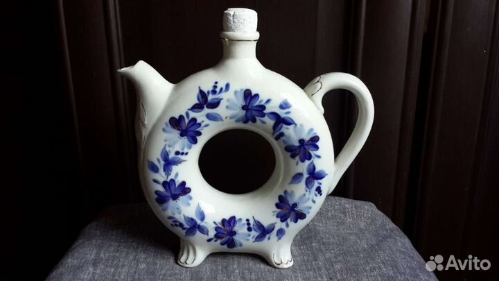 Фарфоровая посуда Гжель СССР чайник-бублик