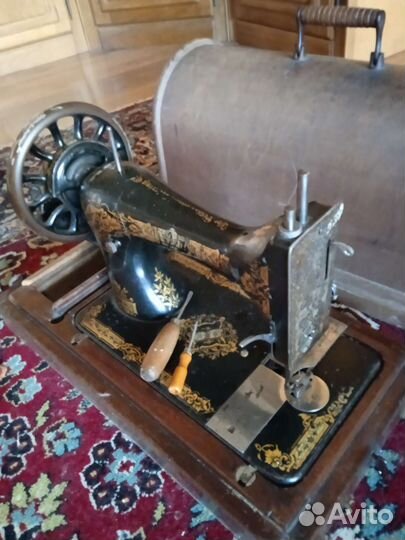 Швейная машинка зингер антикварная