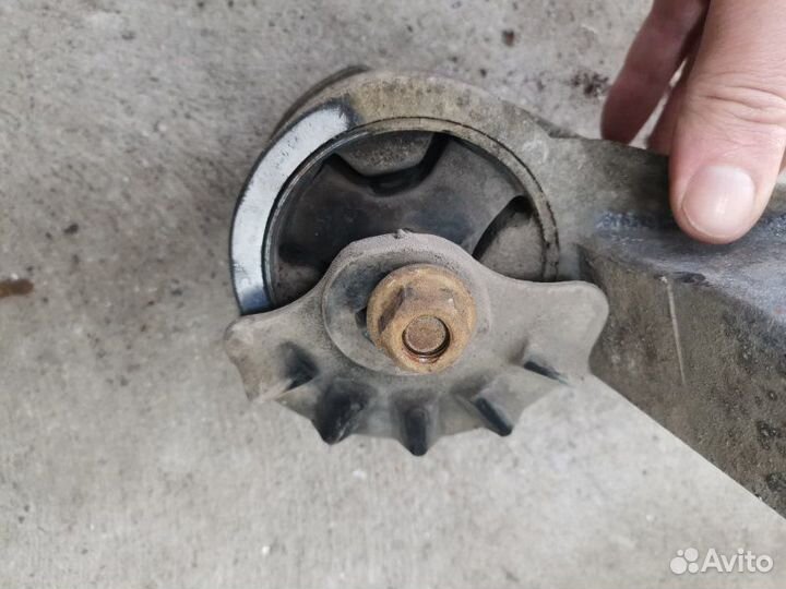 Подушка двигателя левая Chery Qq6 S21 седан