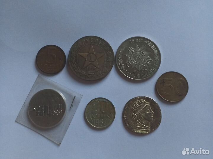 Продам монеты торг уместен