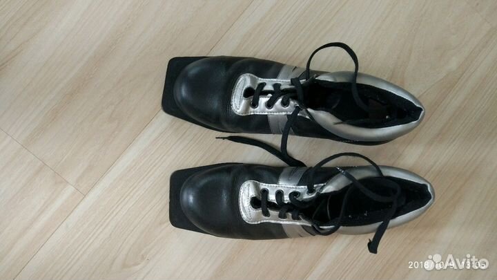 Лыжи с ботинки 43 размер