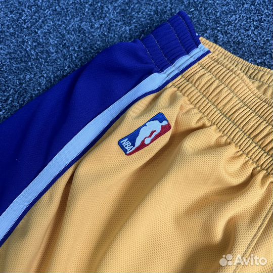 Баскетбольные шорты adidas x NBA Lakers