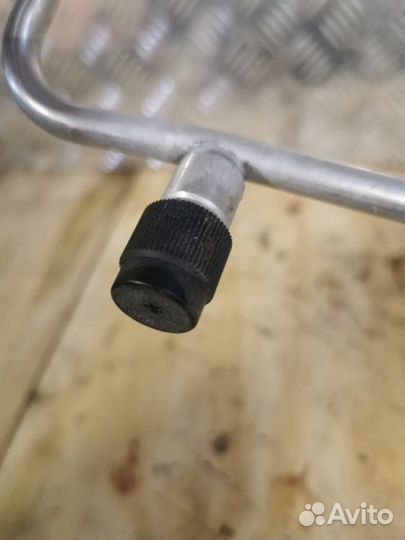 Трубка кондиционера Renault Logan 2 L8 K4M 2014