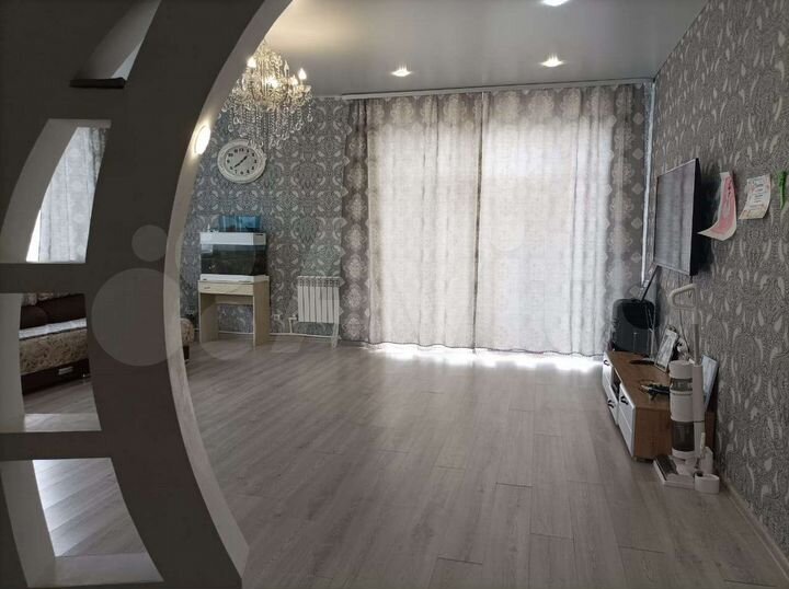 Дом 218 м² на участке 9 сот.