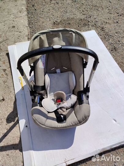 Коляска автокресло doona
