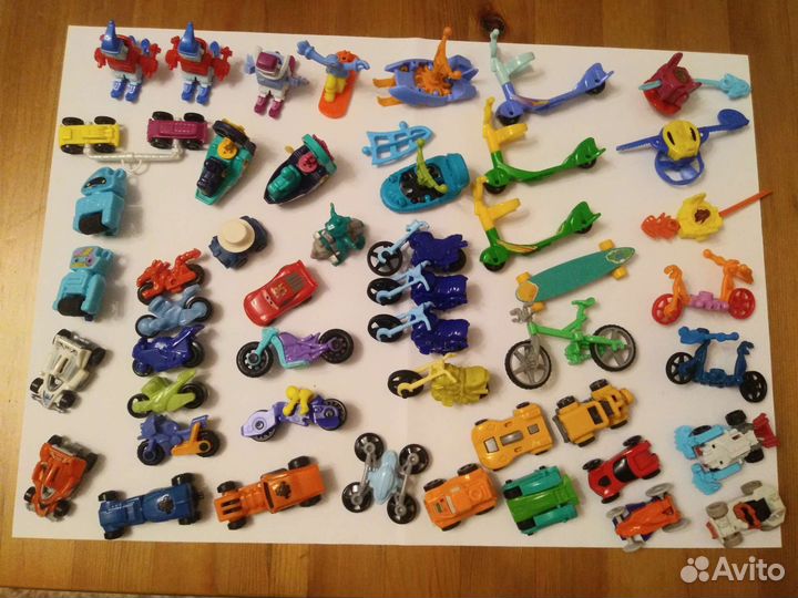 Киндеры чупа чупс машинки мотоциклы роботы