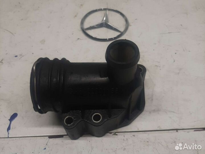 Патрубок системы охлаждения мерседес м642