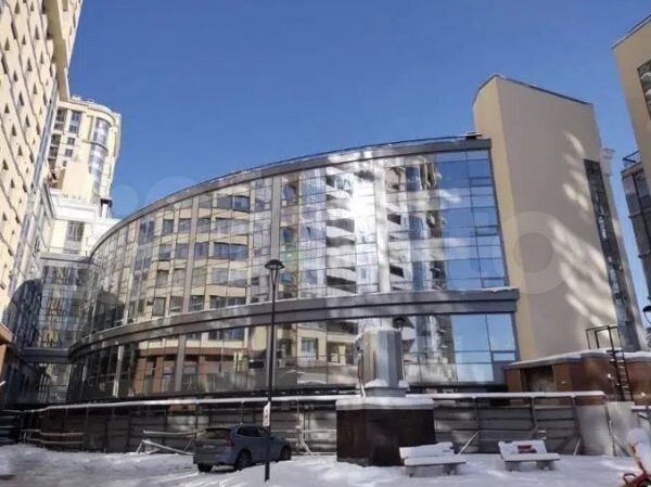 Офис 1751.7 м²
