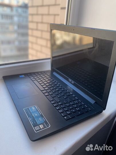 Ноутбук Asus x553m