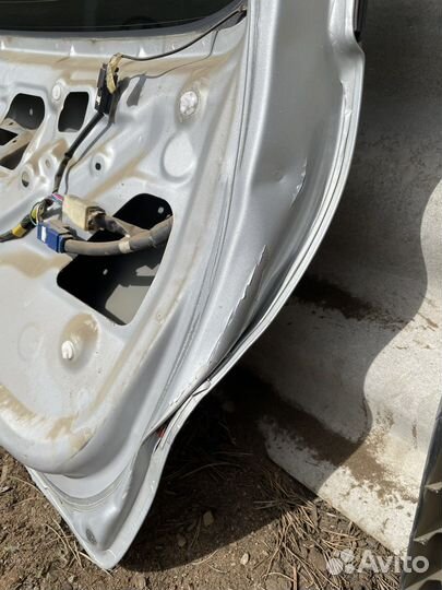 Дверь багажника toyota corolla fielder 121