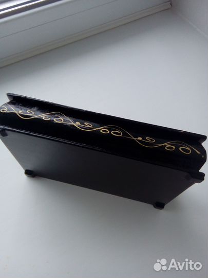 Деревянная шкатулка подарочная