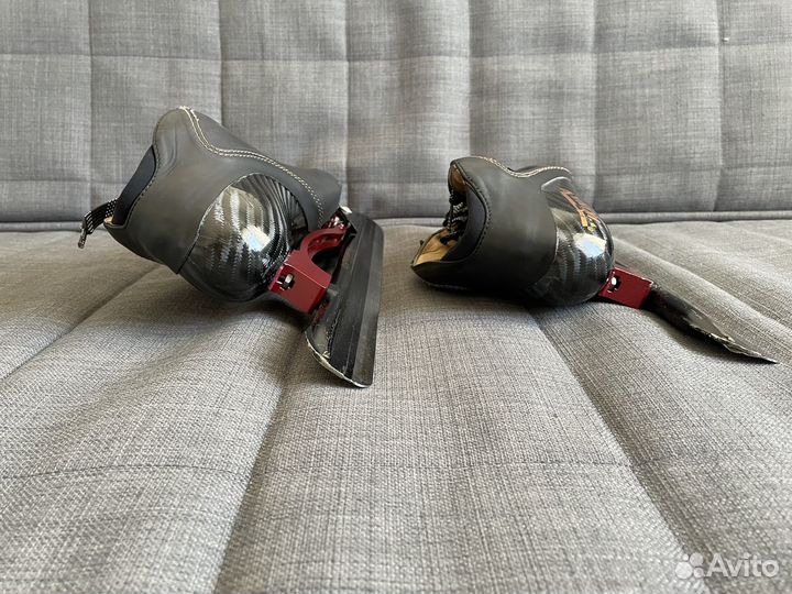 Конькобежные коньки viking