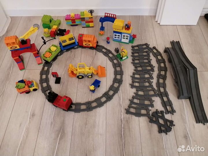 Lego duplo поезд