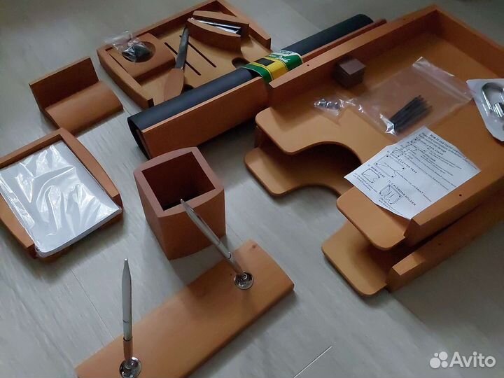 Набор настольный из дерева