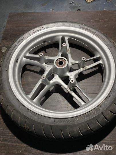 Переднее колесо для BMW r1150rt