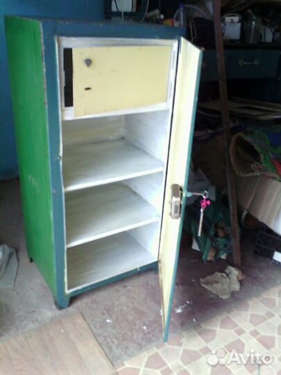 Шкаф металлический