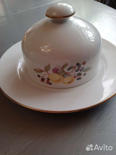 Посуда- масленка гдр