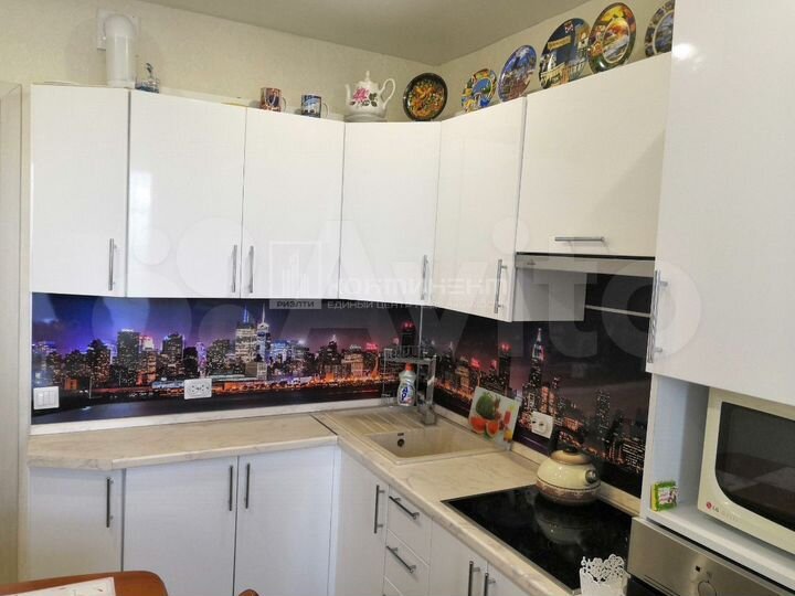 3-к. квартира, 68 м², 15/17 эт.