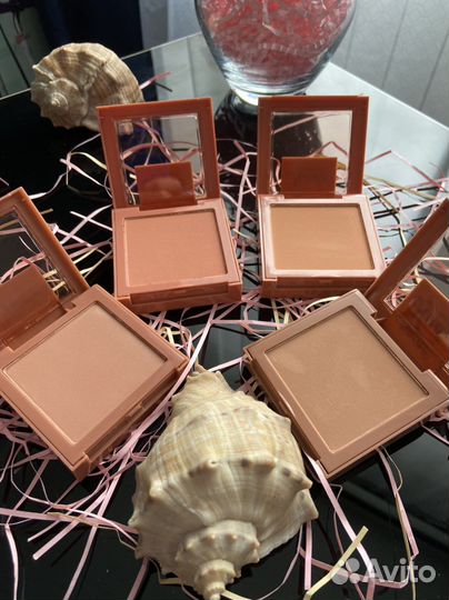 Румяна Karite Nude Blusher