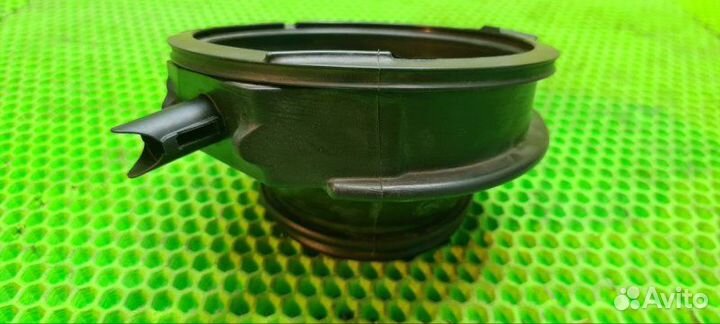 Защита горловины топливного бака Toyota Corolla